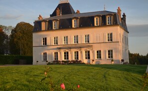 House | Exterior - Castle in Asnieres With Tennis & Forest Views (Asnieres)