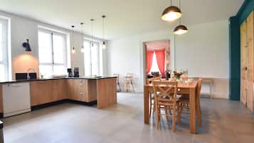 House | Private kitchen | High chair