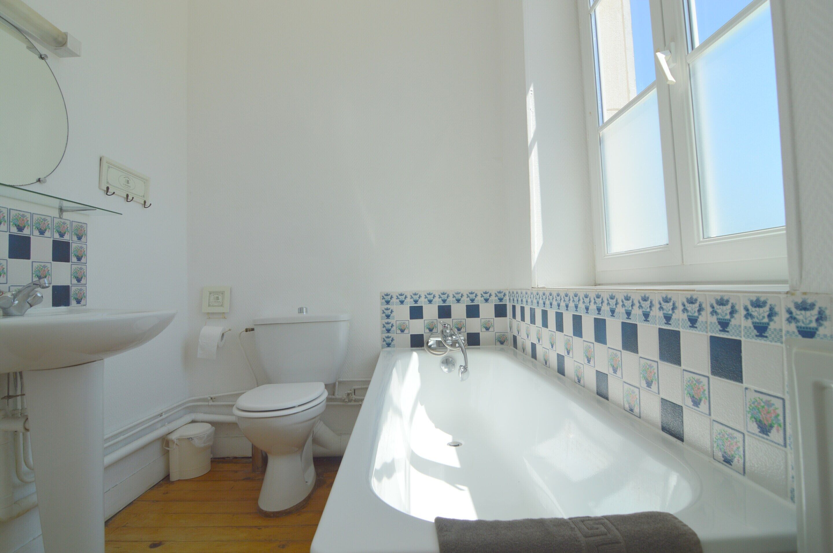 House | Bathroom