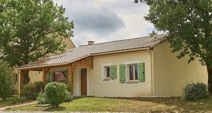 Bungalow in Lanzac Near Dordogne River