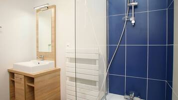 Apartment | Bathroom