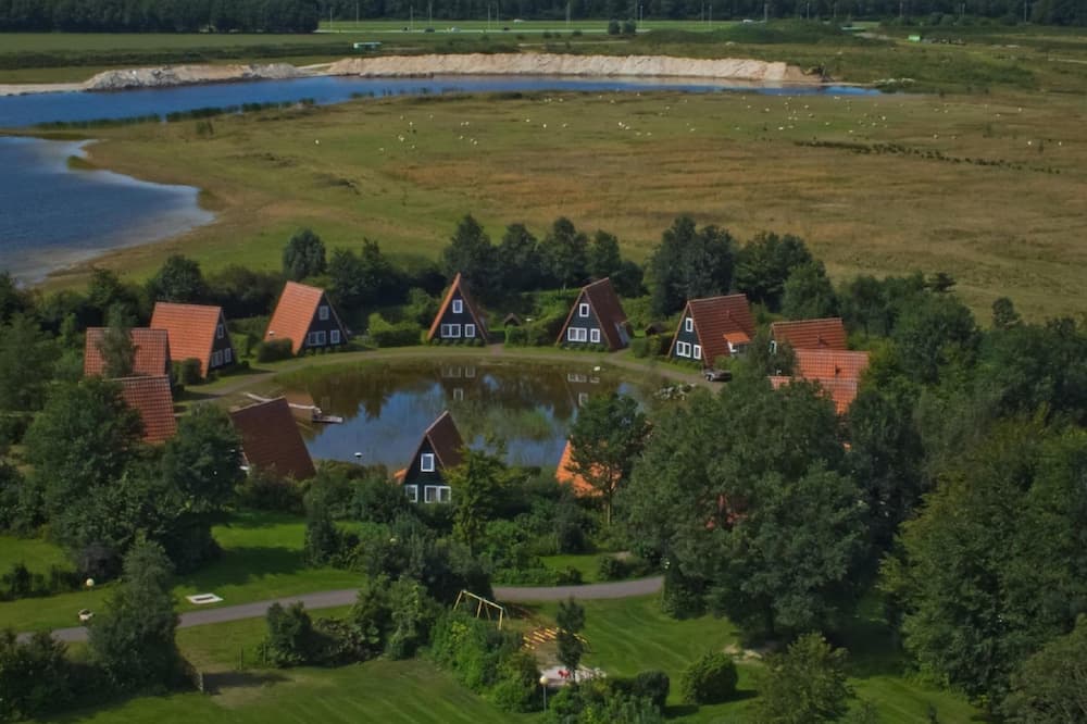 Detached Chalet in Tranquil Dutch Countryside
