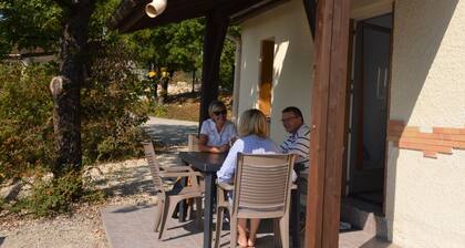 Holiday Home in Mauroux With Pools & Vineyards