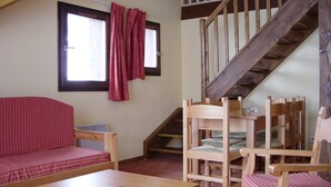 Unclassified image, 3 of 11, button - Comfortable Apartment With a View and Wi-fi in Valfréjus (Modane)