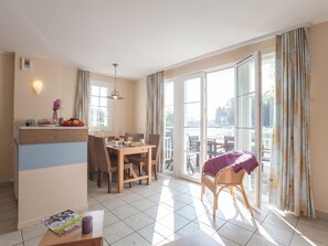 House | Living room - Comfortable House With Dishwasher, Located in Nature Reserve (Fort-Mahon-Plage)
