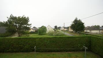 Quang cảnh nhìn từ nơi lưu trú