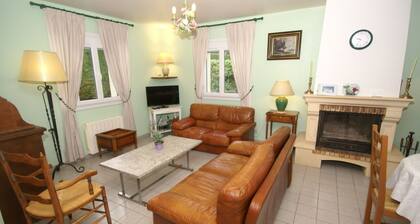 Sea View Family Escape