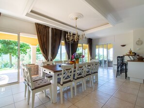 Dining - Modern Villa in Le Muy Countryside With Private Pool (Le Muy)
