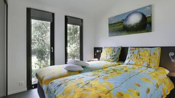 2 bedrooms, individually furnished, bed sheets