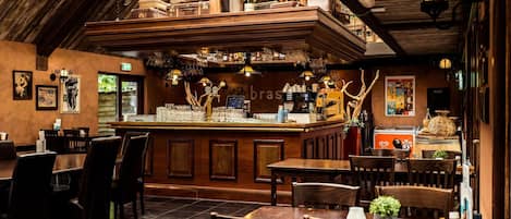 House | Dining