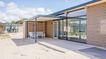 House | Bahagian luar