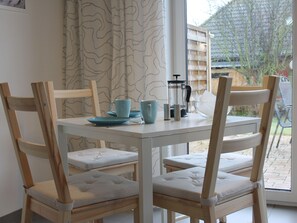 House | Dining - Spacious Holiday Home in Borgerende-rethwisch With Garden (Boergerende-Rethwisch)