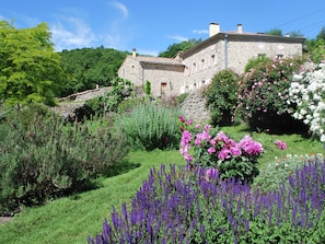 Exterior - Two Stylishly Decorated Homes on Property With Private Pool (Saint-Etienne-de-Serre)