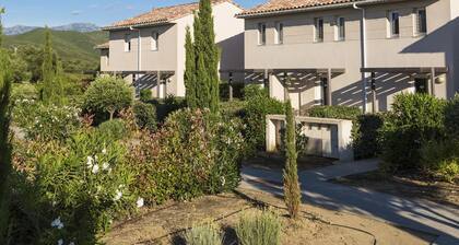 Lozari Comfort by the Sea