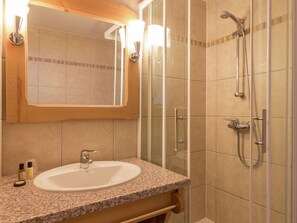 Apartment | Badezimmer | Handtücher