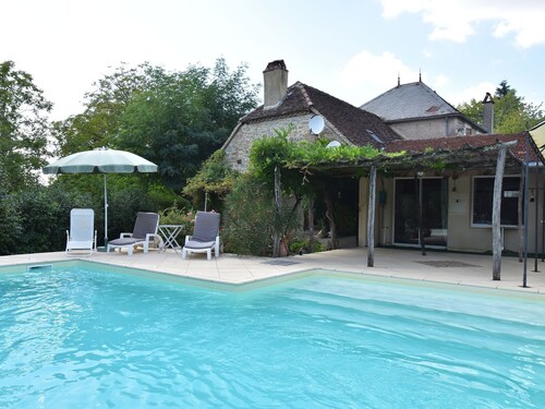 Cosy Authentic Holiday Home With Private Swimming Pool and Garden in Southern France