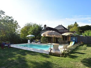 Exterior - Cosy Authentic Holiday Home With Private Swimming Pool and Garden in Southern France (Alvignac)