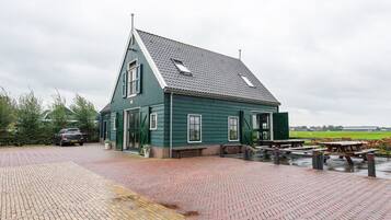 House | Exterior