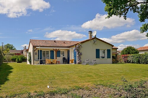 Villa With Garden Near Beautiful Golf Course