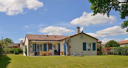 Villa With Garden Near Beautiful Golf Course