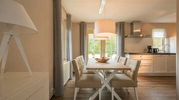 Villa | Dining