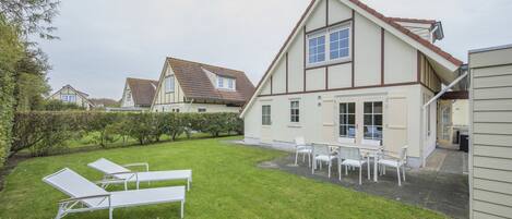 Villa | Outdoor dining