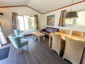 Chalet | Living area - Chalet in Netherlands With Open Garden (Egmond aan den Hoef)