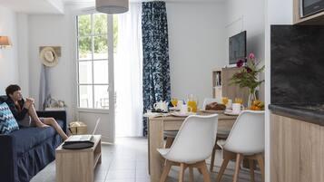 Căn hộ | Phòng khách