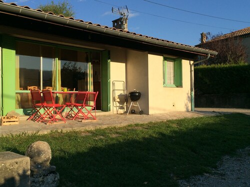 Stunning Holiday Home in Bourdeaux With Hill View