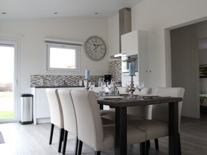 House | Dining - Stylish Villa in Bemelen (Bemelen)