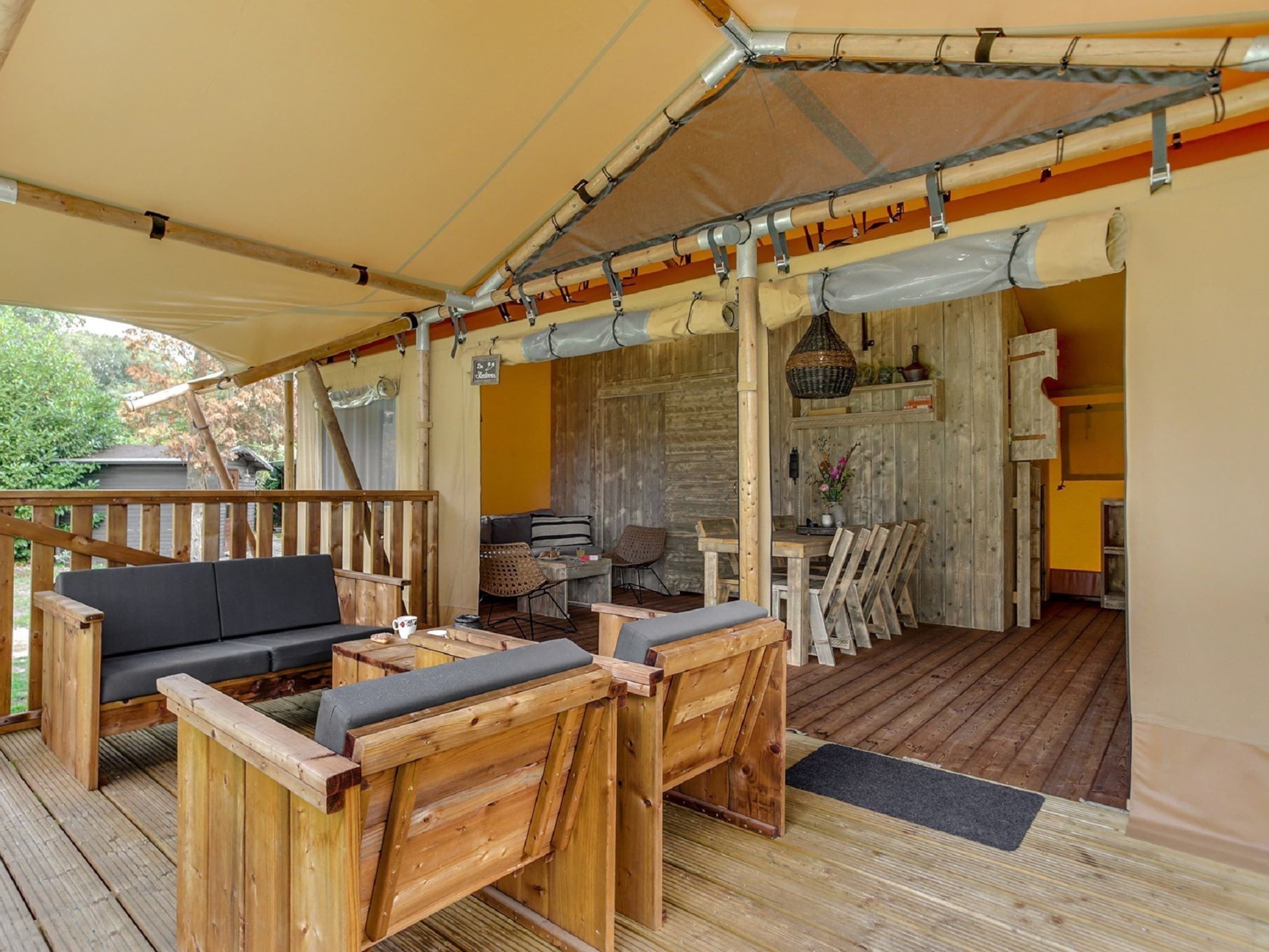 Tente | Équipement de l’hébergement