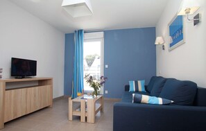 Living room - Apartment in Bretagne Near Morbihan Coast (Baden)