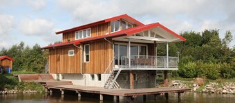 Detached Villa With Dishwasher Near Leeuwarden