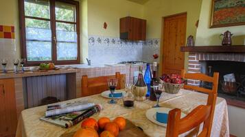 House | Private kitchen | Highchair