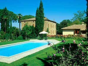 Apartamento | Piscina | Una piscina al aire libre