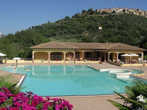 Outdoor pool - Cozy Apartment With air Conditioning Near the Sea (Scarlino)