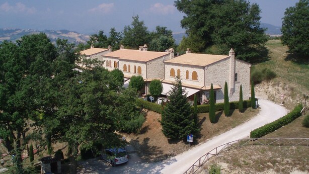 Unclassified image, 1 of 38, button - Holiday Home With Pool, Tennis Court & Parking (Montelparo)