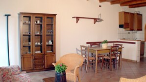 Unclassified image, 4 of 38, button - Holiday Home With Pool, Tennis Court & Parking (Montelparo)