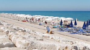 Exterior - Well-kept Bungalow With AC on the Beautiful Adriatic Coast (Potenza Picena)