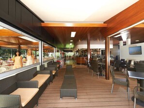 Chalet | Tempat makan