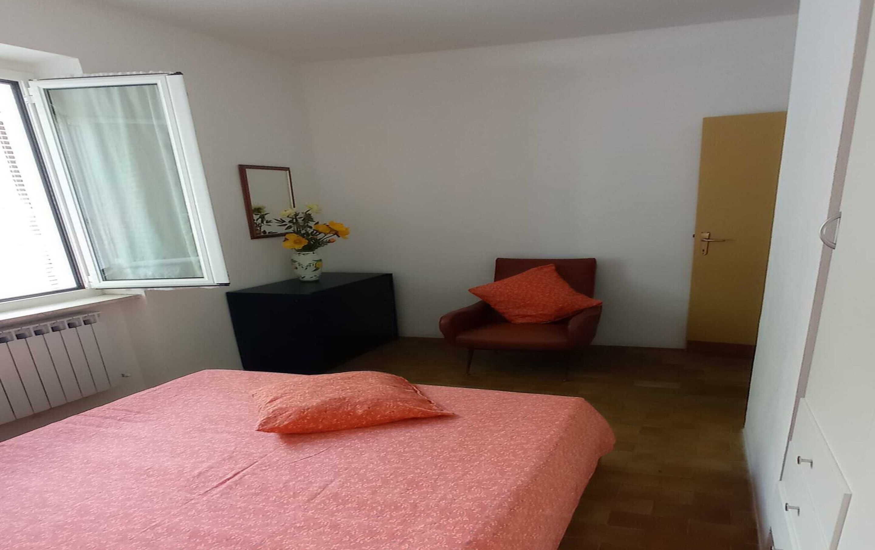 1 bedroom, individually furnished, bed sheets