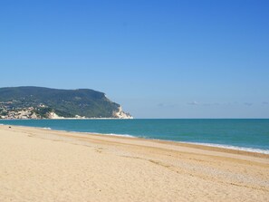 Exterior - Neat Apartment With air Conditioning Near the Beach (Numana)