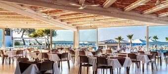 Villa in Albarella With Private Pool & Beach