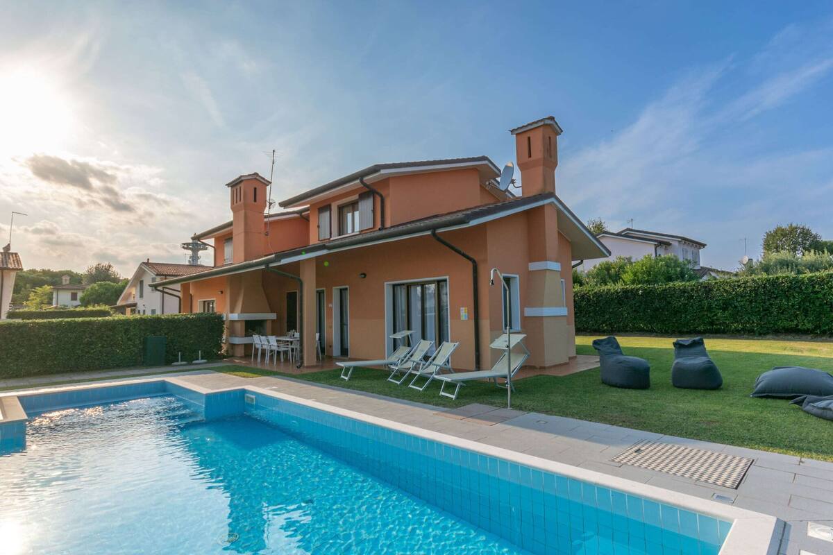 Villa | Pool | Indoor pool, outdoor pool