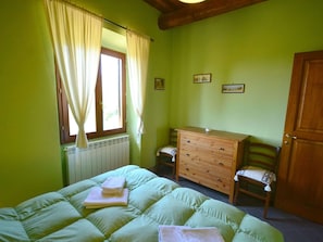 อพาร์ทเมนท์ | 2 ห้องนอน, ตกแต่งพิเศษโดยเฉพาะ, ผ้าปูที่นอน