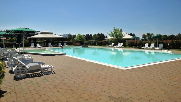 Outdoor pool - Cozy Bungalow With a Nice Private Terrace in South Tuscany (Scarlino)