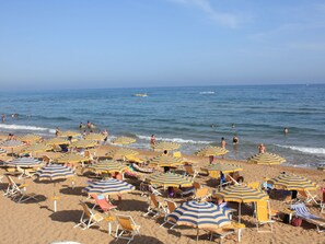 Beach - Comfortable Apartment With AC Very Close to the Sandy Beach (Castelvetrano)