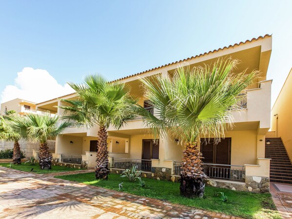 Apartment | Exterior - Comfortable Apartment With AC Very Close to the Sandy Beach (Castelvetrano)