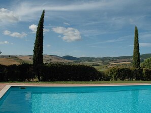 Apartamento | Piscina | Una piscina al aire libre