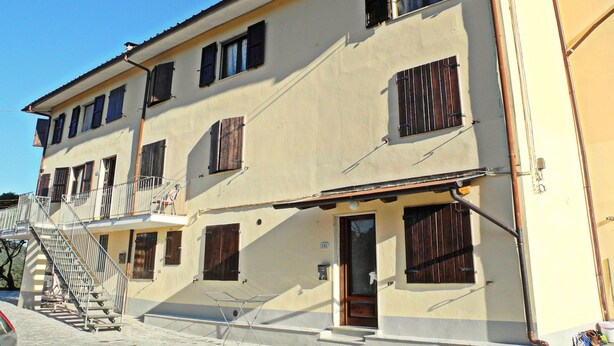 Exterior - Spacious Holiday Home in Lucca With Swimming Pool (Lucca)